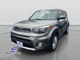 Used 2017 Kia Soul + image 3
