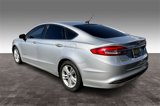 Used 2018 Ford Fusion SE image 4
