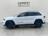 Used 2020 Jeep Grand Cherokee Laredo image 2