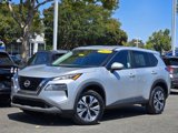 Used 2023 Nissan Rogue SV image 2
