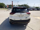 Used 2023 Nissan Rogue SV w/ SV Premium B Package image 4