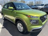 Certified 2022 Hyundai Venue SE image 2