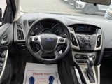 Used 2012 Ford Focus SEL w/ SEL/Titanium Winter Pkg image 3