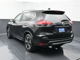 Used 2017 Nissan Rogue SL w/ SL Premium Package image 3