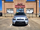 Used 2011 Kia Soul + image 2