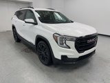 Used 2022 GMC Terrain SLE w/ Driver Convenience Package image 2