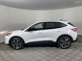 Used 2022 Ford Escape SE w/ SE Sport Appearance Package image 3