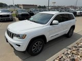 Used 2020 Jeep Grand Cherokee Laredo w/ Security & Convenience Group image 3