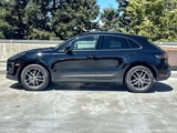 Used 2025 Porsche Macan image 2