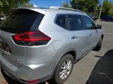 Used 2018 Nissan Rogue SV w/ Premium Package image 3