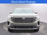 New 2025 Volkswagen Atlas SE image 2