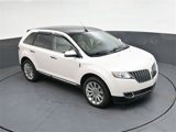 Used 2014 Lincoln MKX FWD w/ Equipment Group 102A image 2