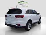 Used 2019 Kia Sorento LX image 4