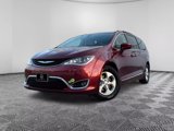 Used 2018 Chrysler Pacifica Touring-L image 2