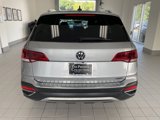 Used 2022 Volkswagen Taos SE image 3