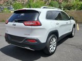 Used 2017 Jeep Cherokee Limited image 3