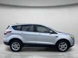 Used 2017 Ford Escape SE image 2