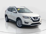 Used 2020 Nissan Rogue SV image 2