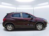 Used 2021 Chevrolet Trax LT w/ LT Convenience Package image 2