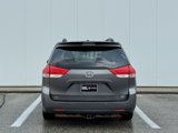 Used 2014 Toyota Sienna XLE image 4
