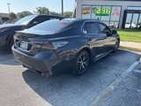 Used 2021 Toyota Camry SE image 2