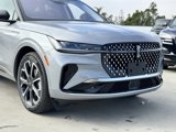 New 2025 Lincoln Nautilus Reserve image 3