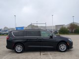 Used 2023 Chrysler Voyager LX image 2
