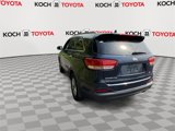 Used 2016 Kia Sorento LX w/ LX Convenience Package image 4
