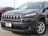 Used 2018 Jeep Cherokee Latitude Plus w/ Cold Weather Group image 3