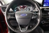 Used 2022 Ford Escape SE w/ SE Sport Appearance Package image 3
