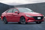 Used 2023 Hyundai Elantra SEL image 2