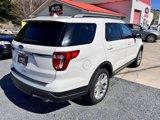 Used 2018 Ford Explorer XLT w/ Equipment Group 202A image 5