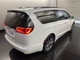 Used 2018 Chrysler Pacifica Limited w/ Tire & Wheel Group image 6