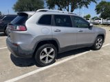 Used 2019 Jeep Cherokee Limited image 3