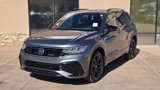 Used 2022 Volkswagen Tiguan SE R-Line image 2