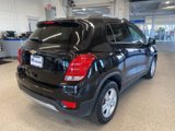 Used 2021 Chevrolet Trax LT w/ Driver Confidence Package image 3