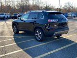 Used 2019 Jeep Cherokee Limited image 5
