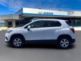 Used 2022 Chevrolet Trax LT w/ LT Convenience Package image 2