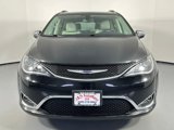 Used 2020 Chrysler Pacifica Limited image 2