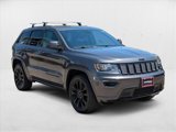 Used 2019 Jeep Grand Cherokee Altitude image 3
