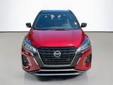 Used 2022 Nissan Kicks SR image 2