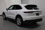 Used 2022 Porsche Cayenne image 3