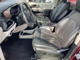 Used 2018 Chrysler Pacifica Touring-L image 5