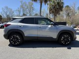 Used 2023 Chevrolet TrailBlazer LT image 2