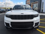 Used 2023 Jeep Grand Cherokee L Laredo image 2