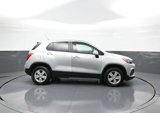 Used 2022 Chevrolet Trax LS w/ Tint and Cruise Package image 5