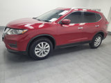 Used 2017 Nissan Rogue SV image 2