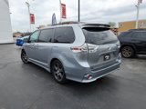 Used 2017 Toyota Sienna SE w/ SE Preferred Package image 5