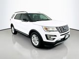 Used 2016 Ford Explorer XLT image 3