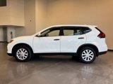 Used 2017 Nissan Rogue S image 2